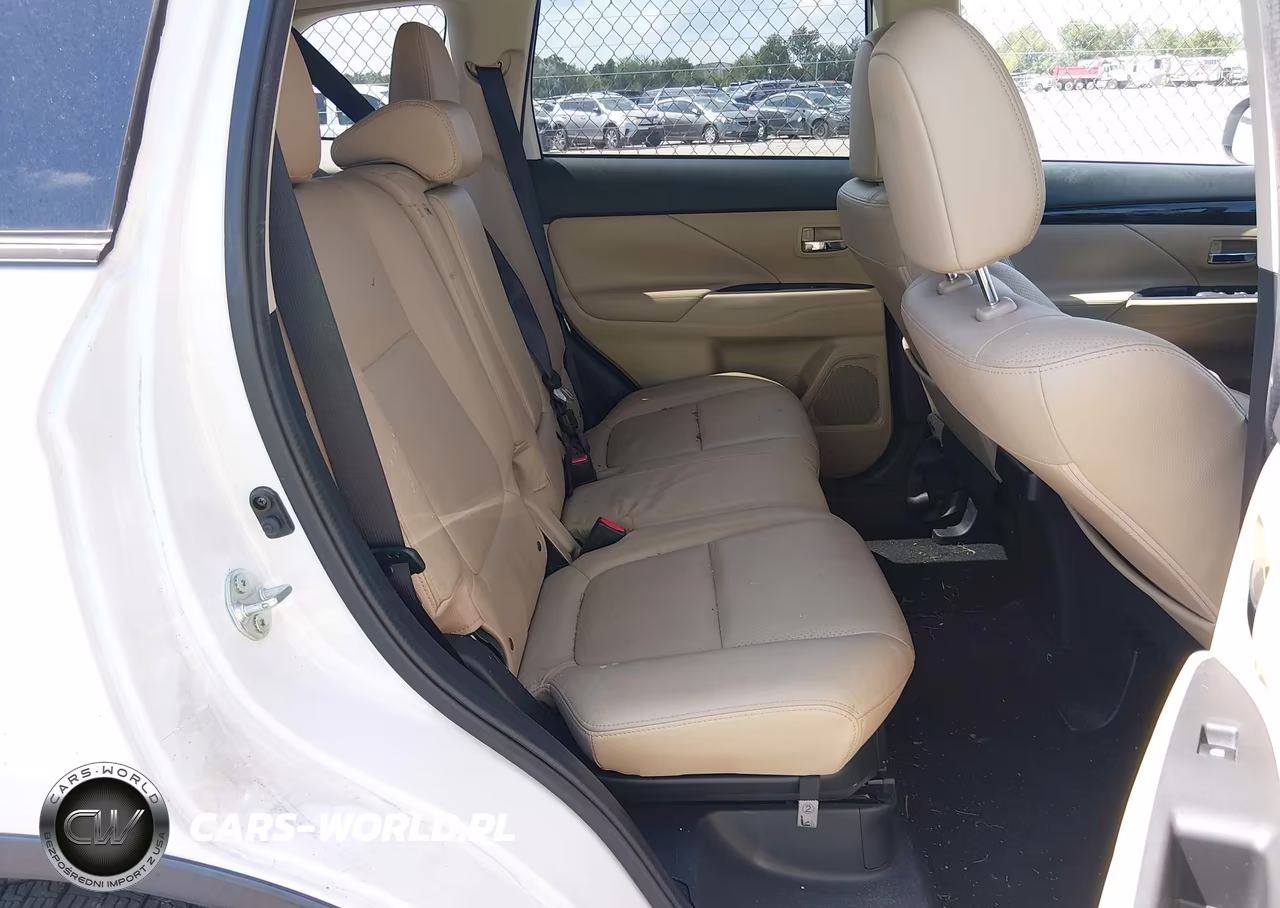 2018 Mitsubishi Outlander Sel VIN:JA4AD3A3XJZ043464 - 8