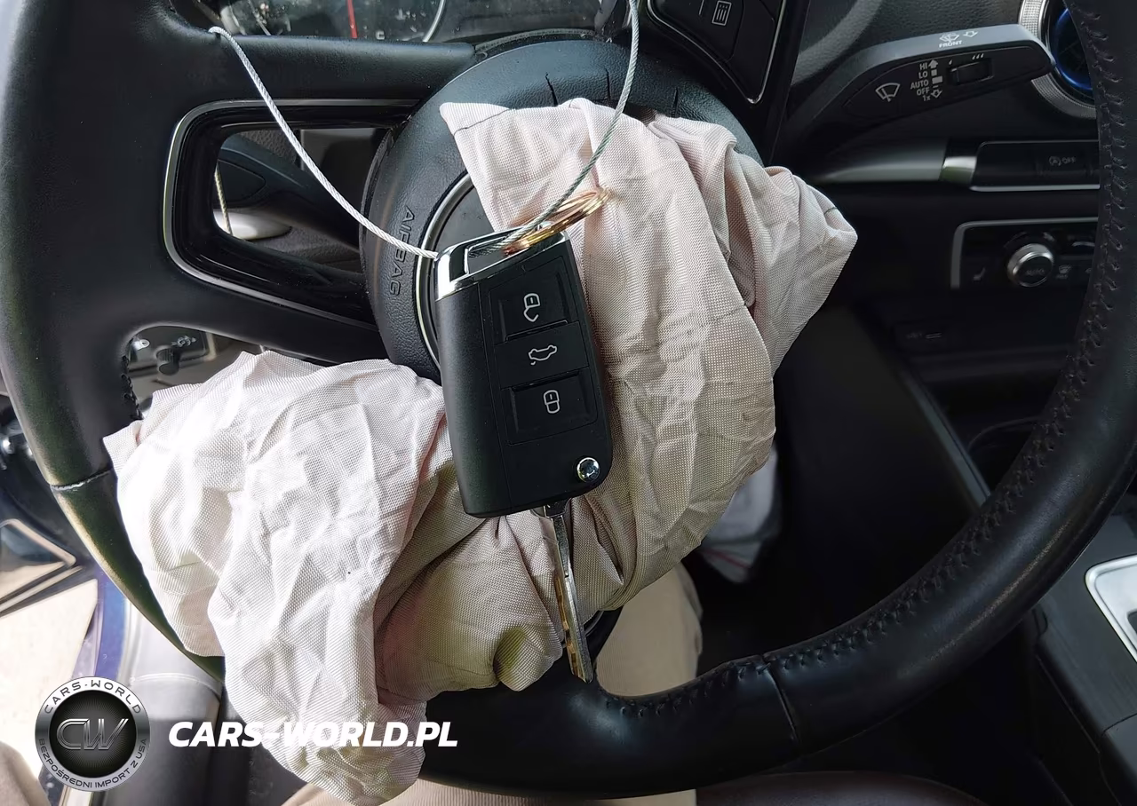 2018 Audi A3 VIN:WAUAUGFF4J1040250 - 11