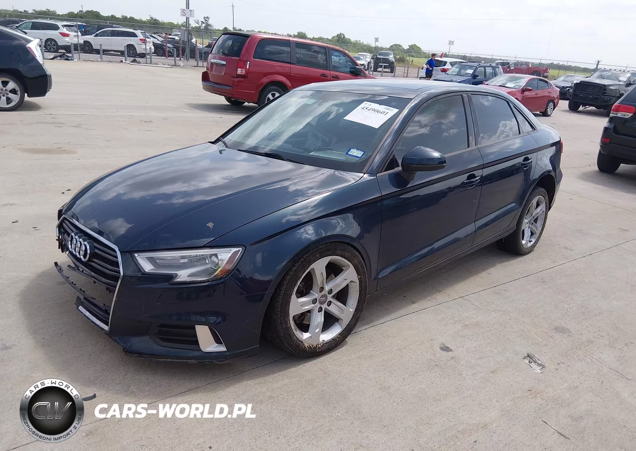 2018 Audi A3 VIN:WAUAUGFF4J1040250 - 2