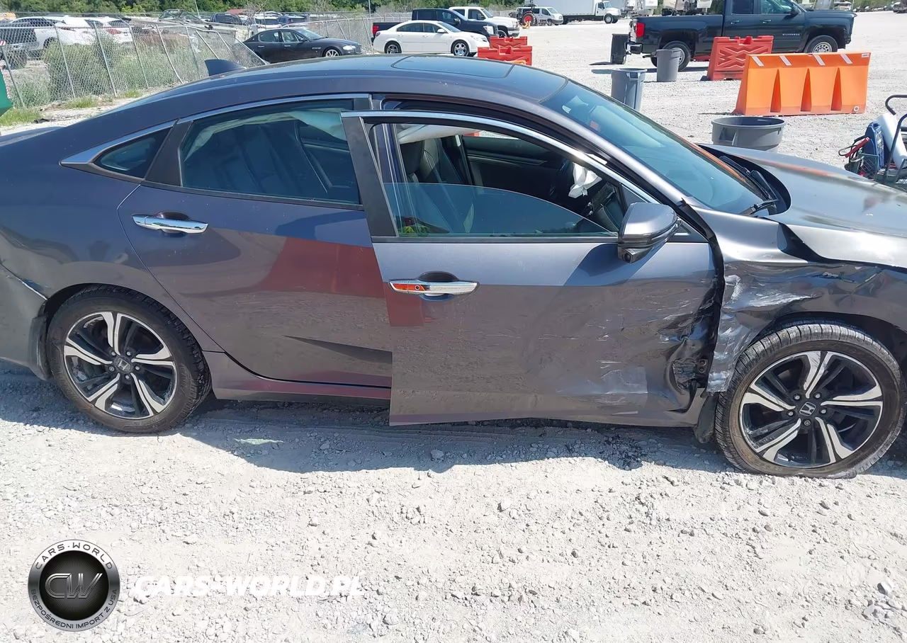 2016 Honda Civic Touring VIN:19XFC1F94GE008262 - 13