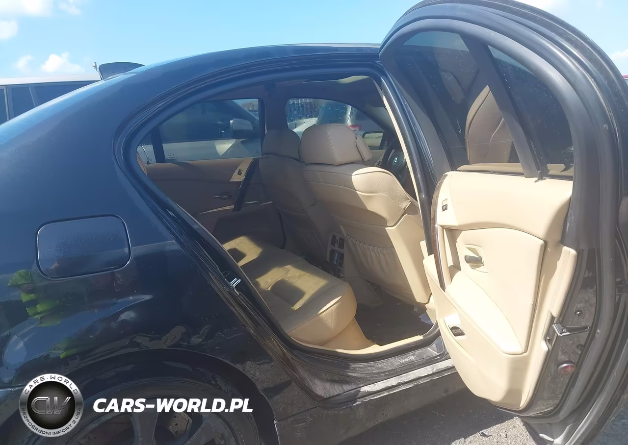 2007 BMW 550I VIN:WBANB53587CP05977 - 8