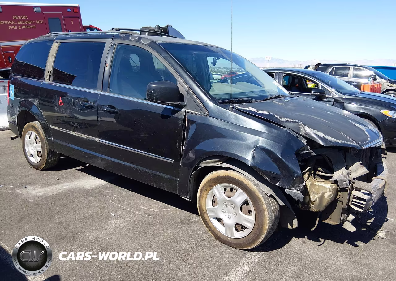 2010 Chrysler Town & Country Touring