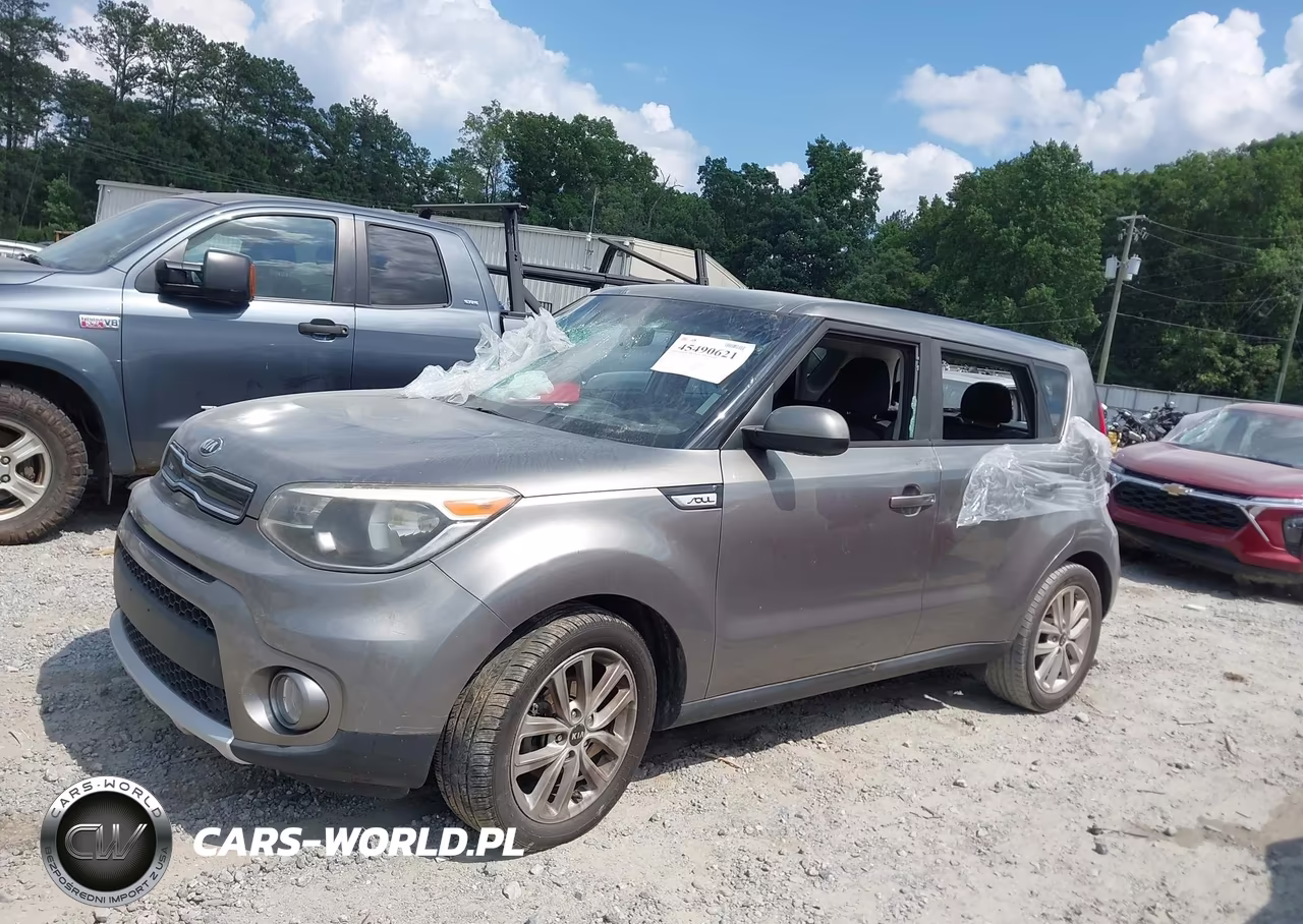2018 Kia Soul + VIN:KNDJP3A58J7518877 - 13