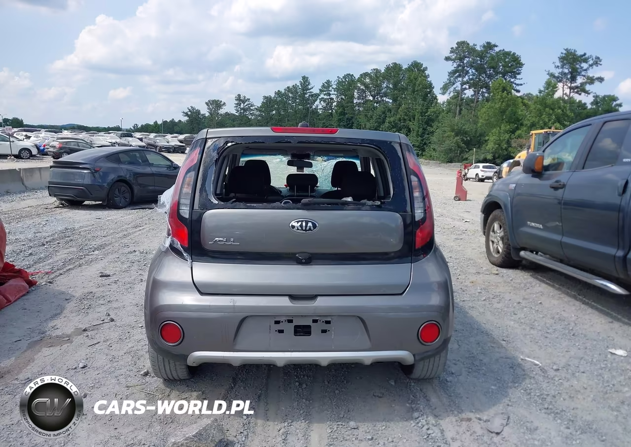 2018 Kia Soul + VIN:KNDJP3A58J7518877 - 15