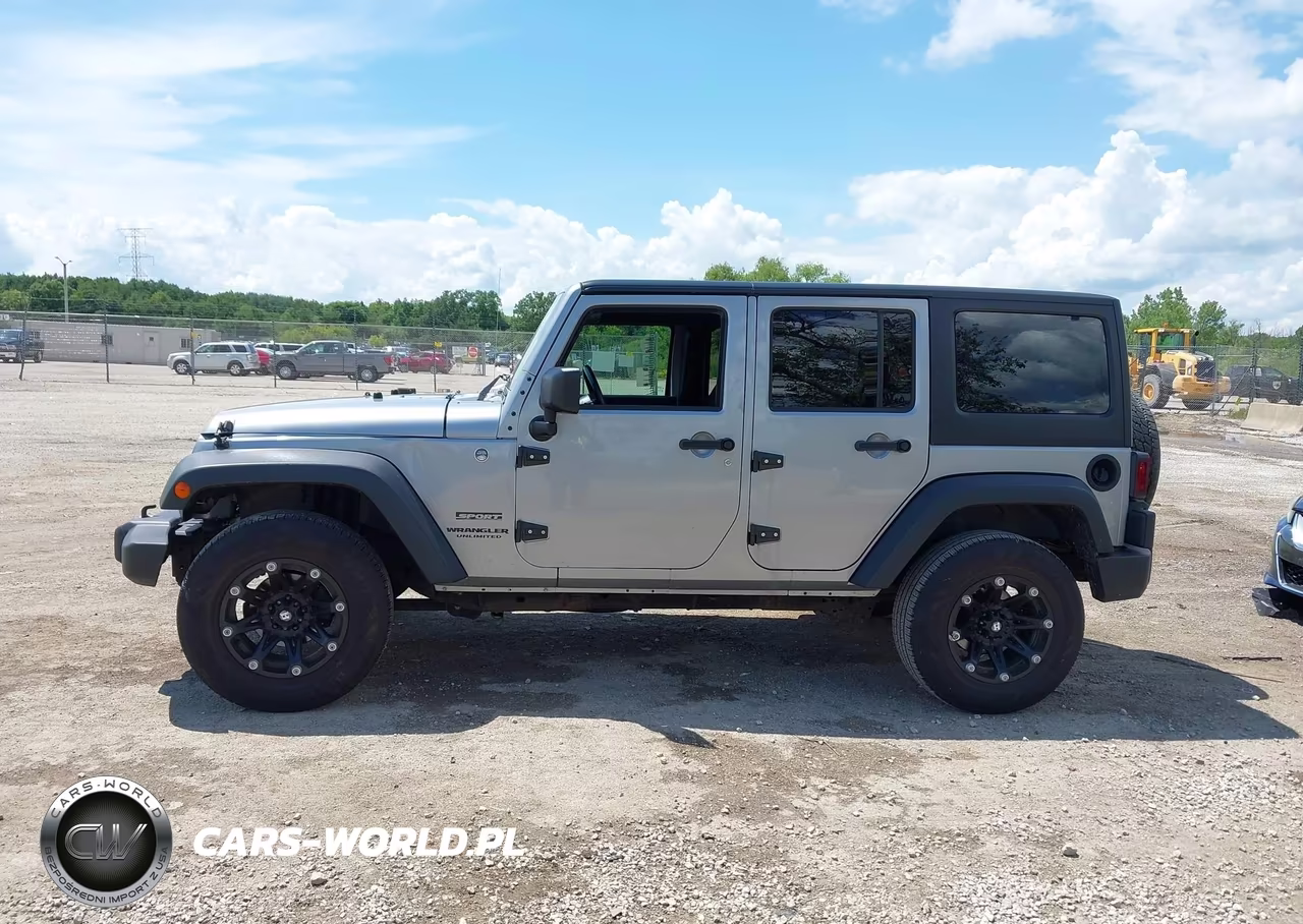 2013 Jeep Wrangler Unlimited Sport VIN:1C4BJWDG0DL631156 - 14