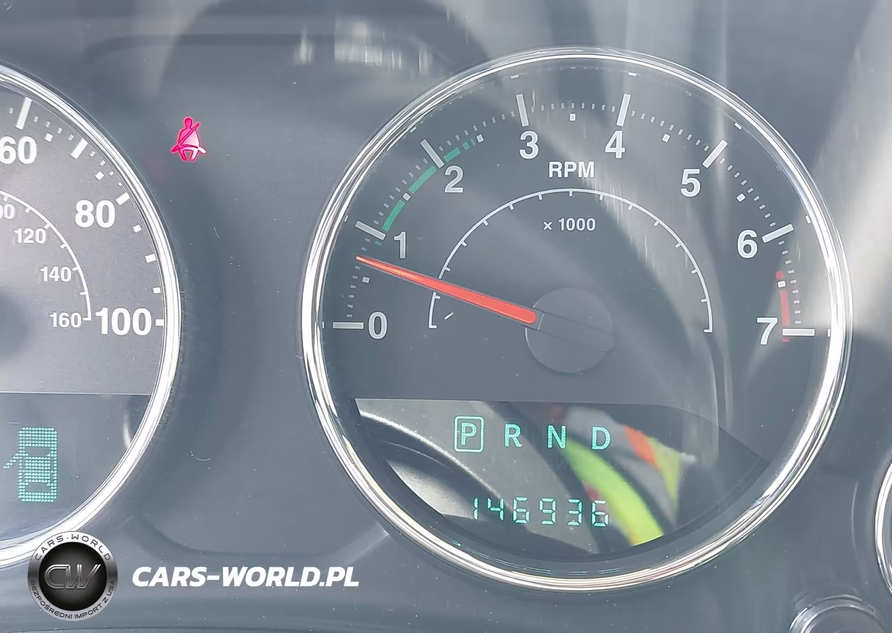 2013 Jeep Wrangler Unlimited Sport VIN:1C4BJWDG0DL631156 - 7