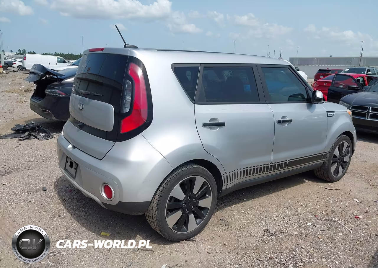 2019 Kia Soul + VIN:KNDJP3A57K7638378 - 4