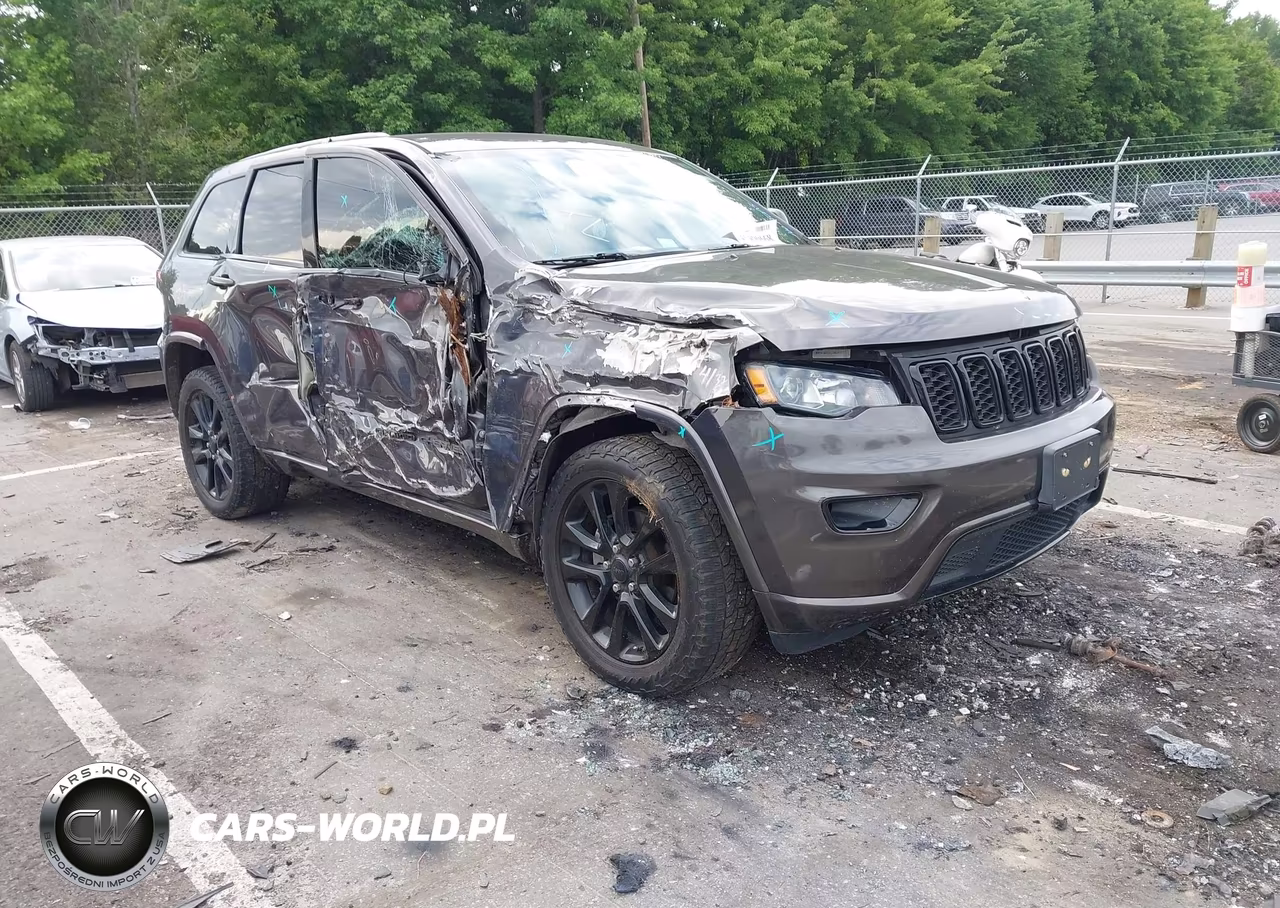 2018 Jeep Grand Cherokee Altitude 4X2 – zdjęcie 1 z 17