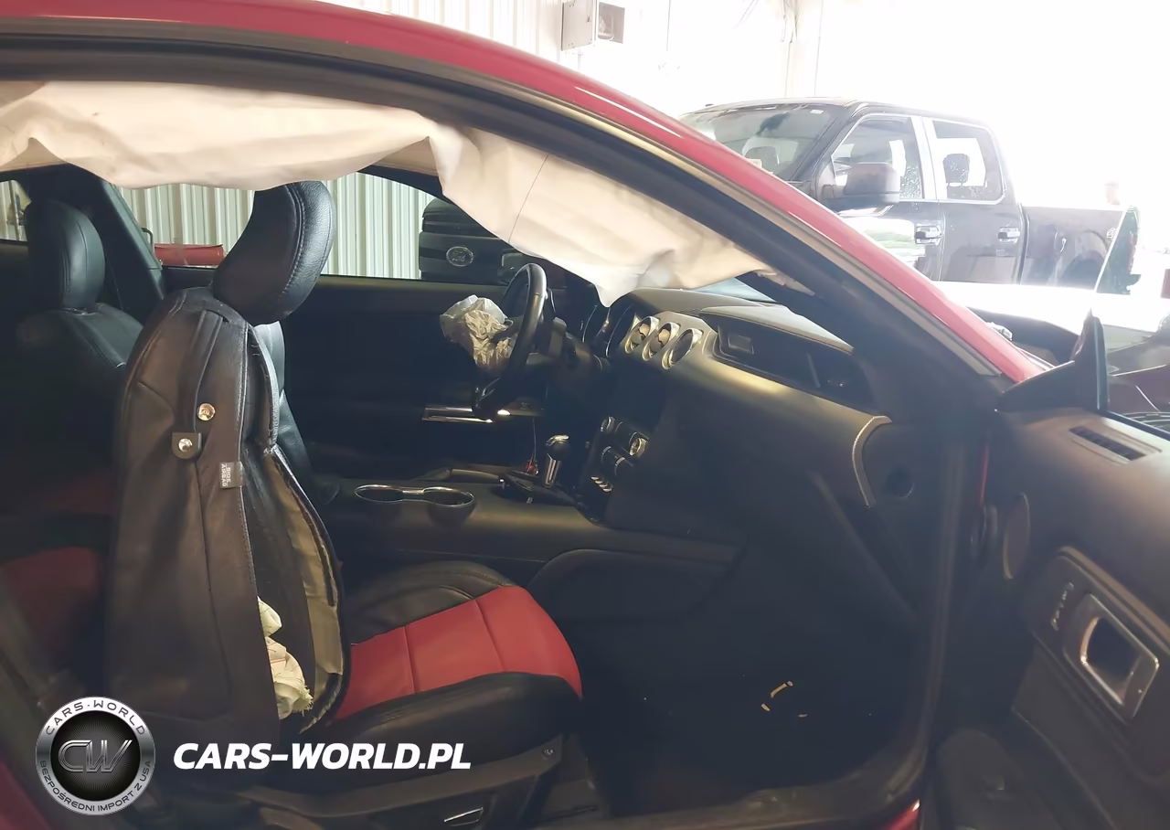 2018 Ford Mustang Ecoboost VIN:1FA6P8TH2J5180002 - 5