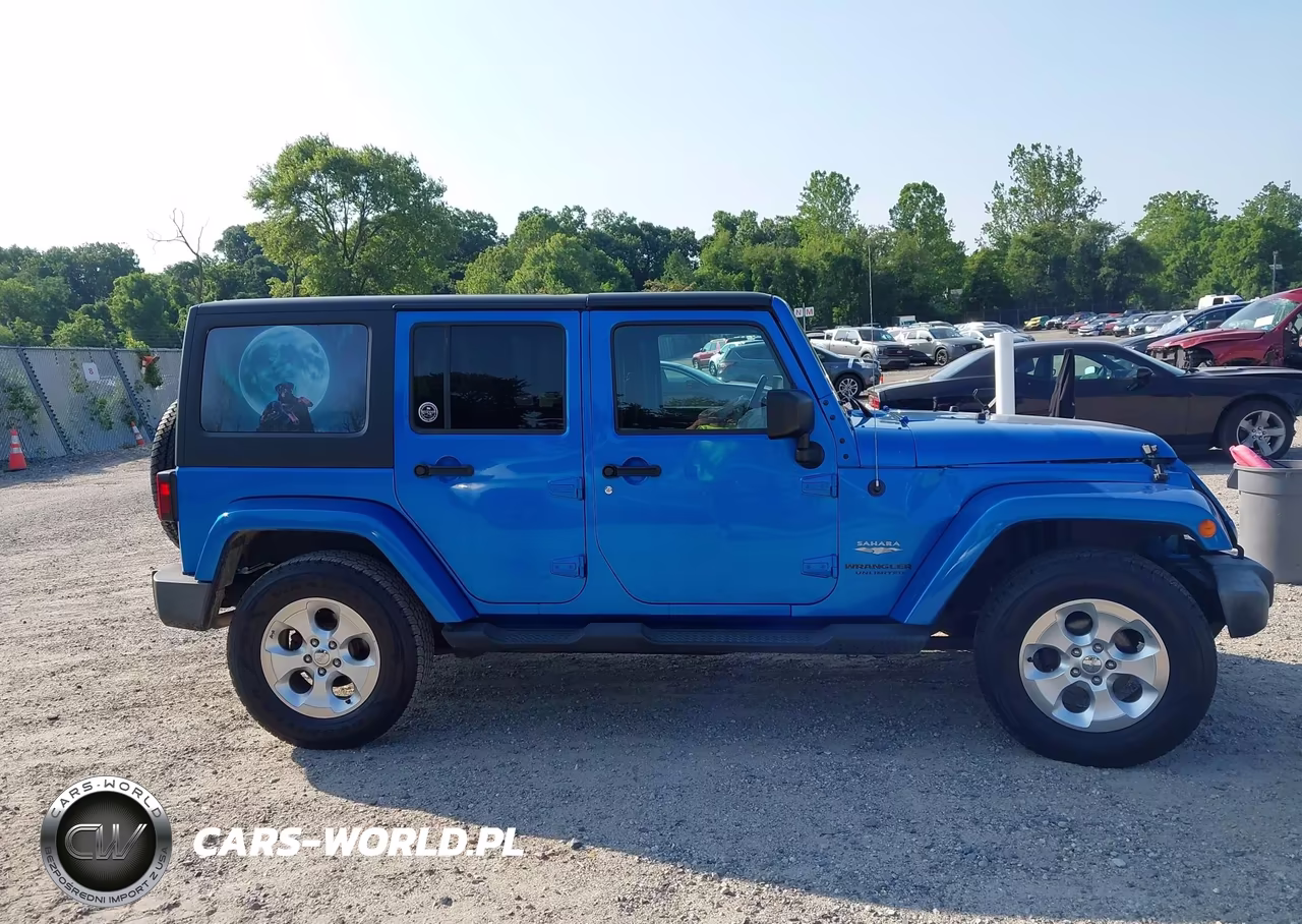 2015 Jeep Wrangler Unlimited Sahara VIN:1C4BJWEG1FL678620 - 13
