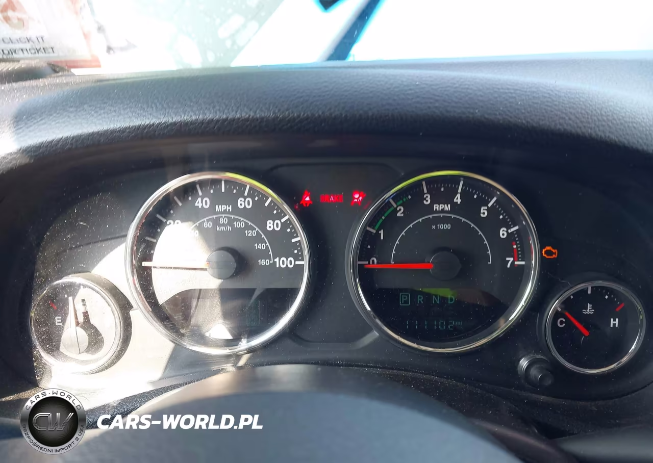2015 Jeep Wrangler Unlimited Sahara VIN:1C4BJWEG1FL678620 - 7