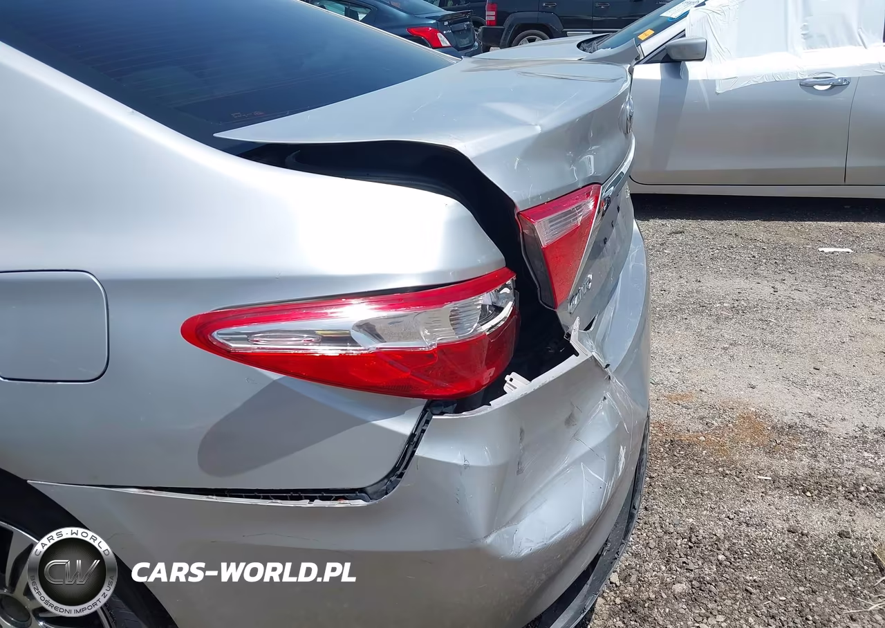 2015 Toyota Camry Le VIN:4T4BF1FK9FR516334 - 6