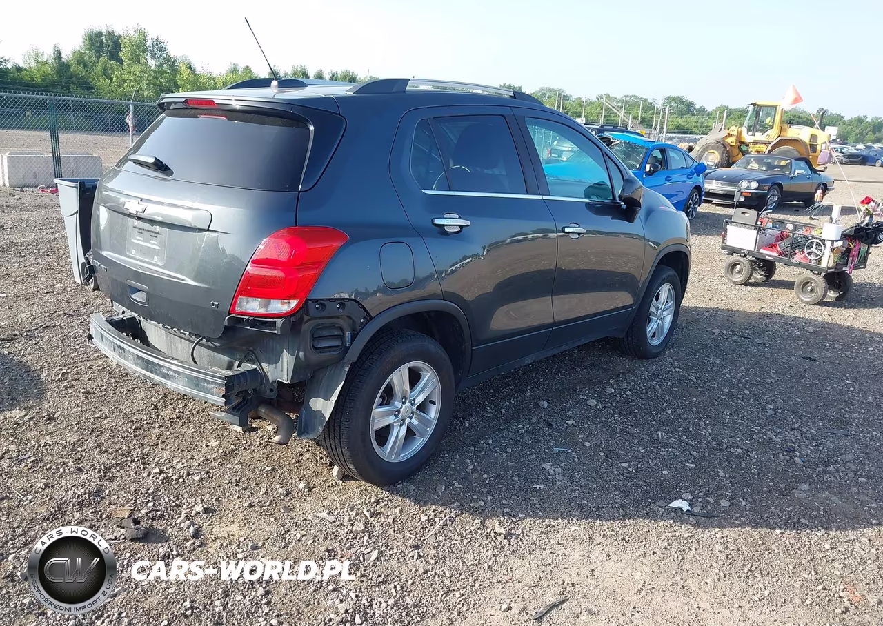 2018 Chevrolet Trax Lt VIN:KL7CJPSB2JB604007 - 4