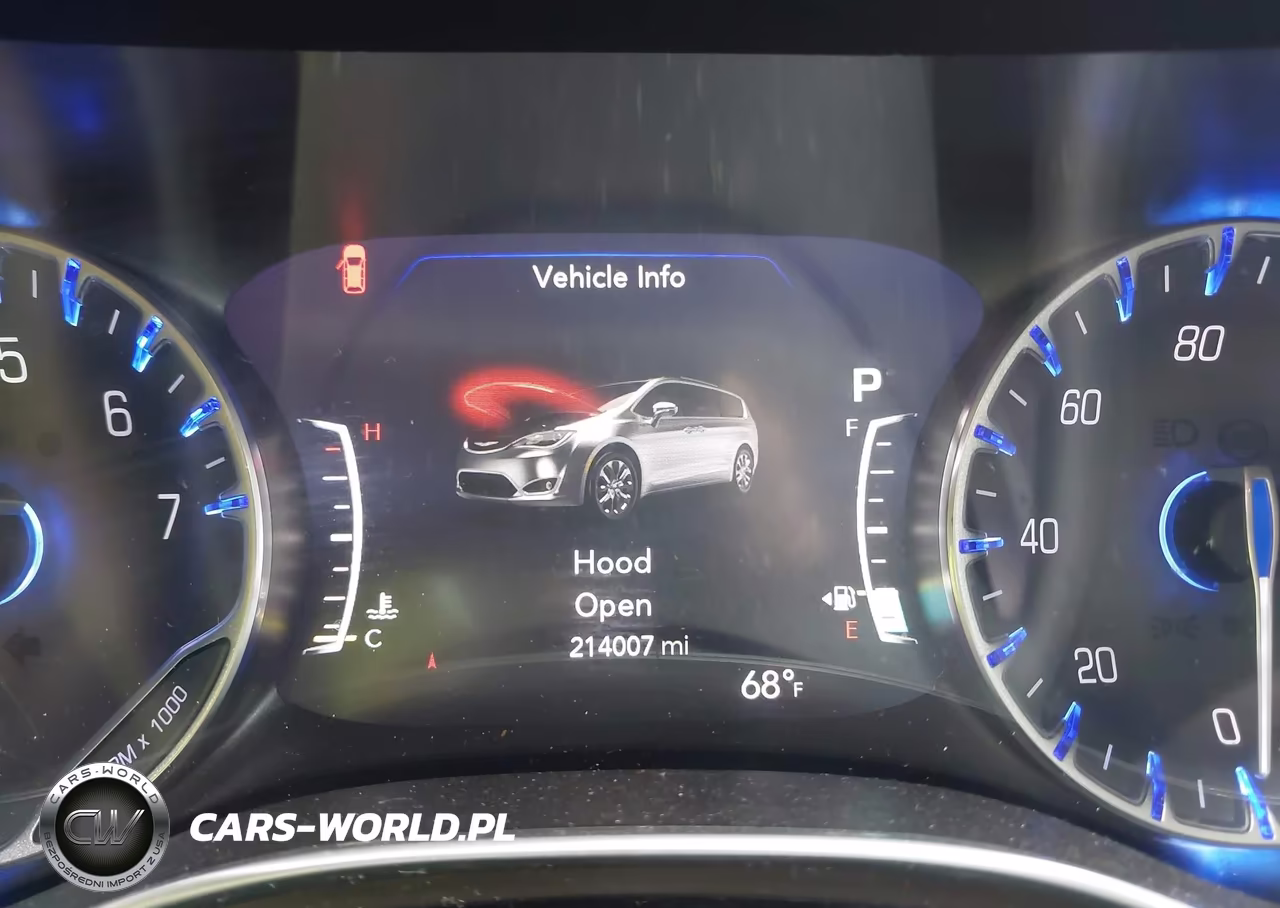 2017 Chrysler Pacifica Touring-L Plus VIN:2C4RC1EG1HR543630 - 15