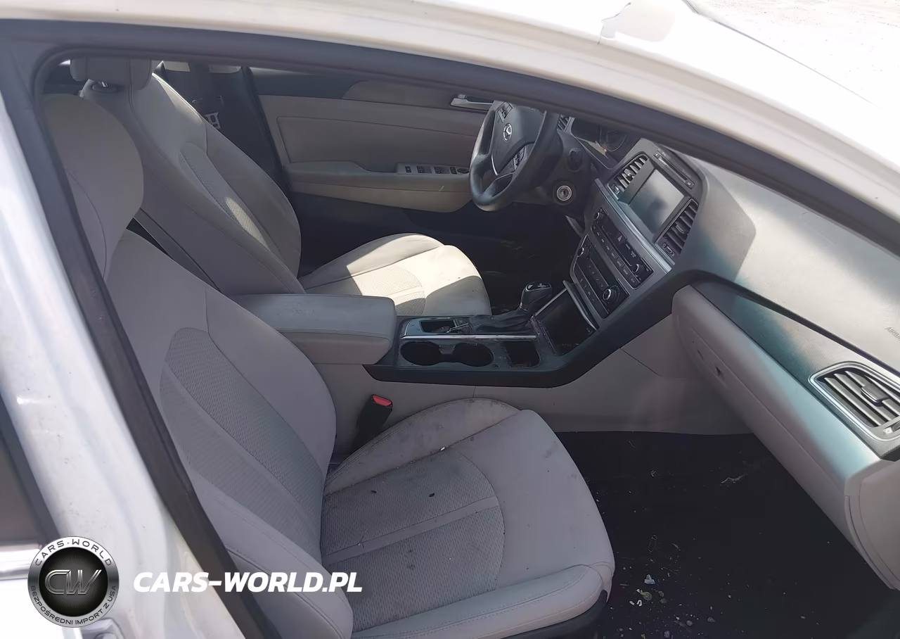 2016 Hyundai Sonata Sport VIN:5NPE34AF6GH316457 - 5