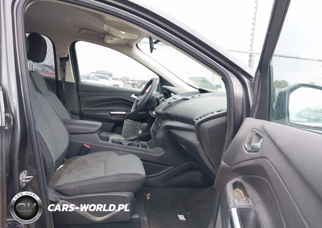 2017 Ford Escape Se VIN:1FMCU9GD4HUE49969 - 5