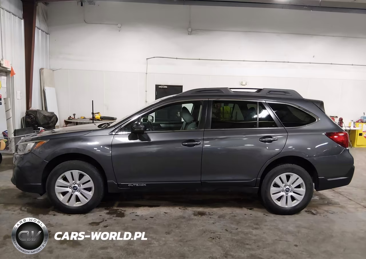 2018 Subaru Outback 2.5I Premium VIN:4S4BSAFC2J3326324 - 14