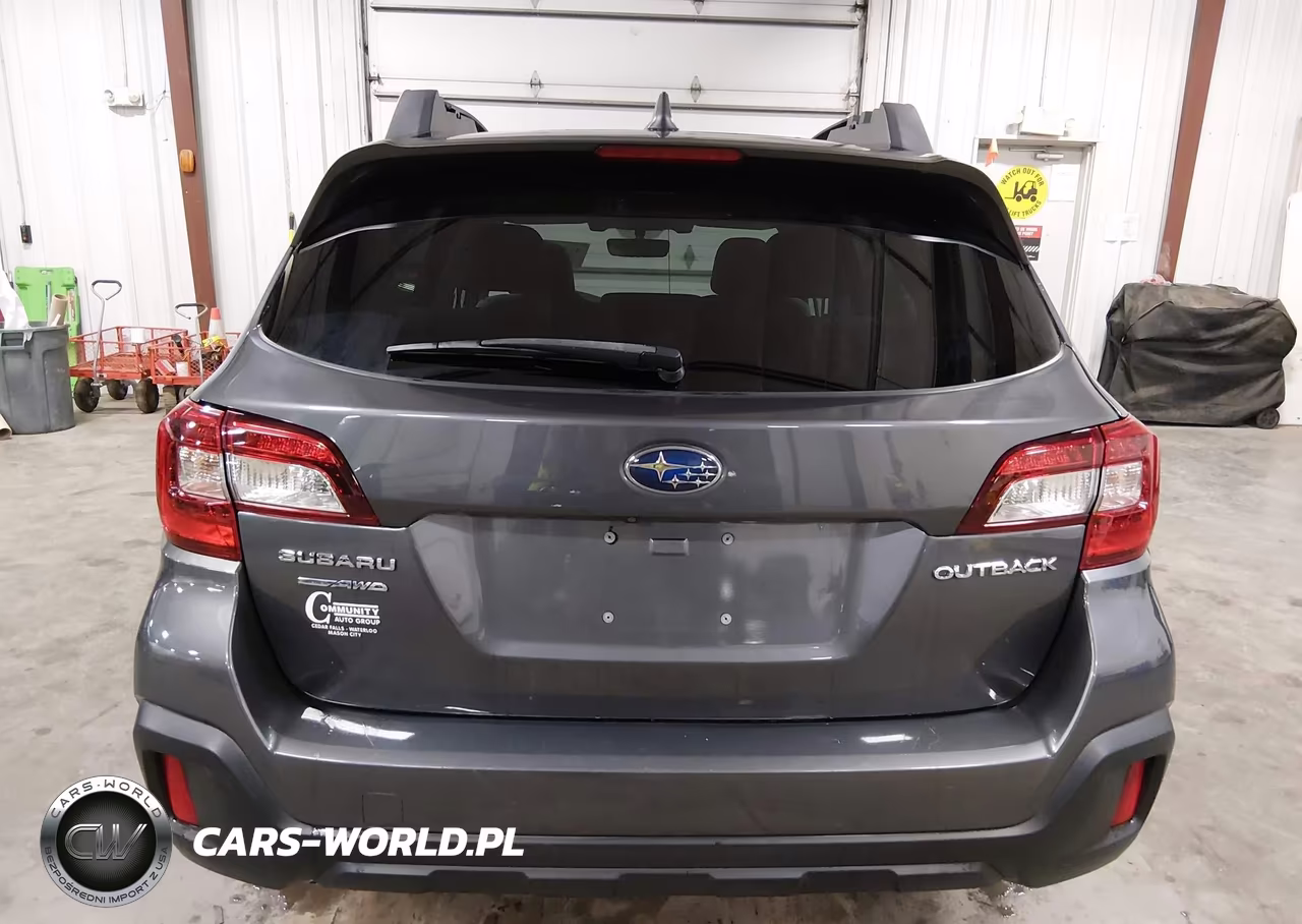 2018 Subaru Outback 2.5I Premium VIN:4S4BSAFC2J3326324 - 16