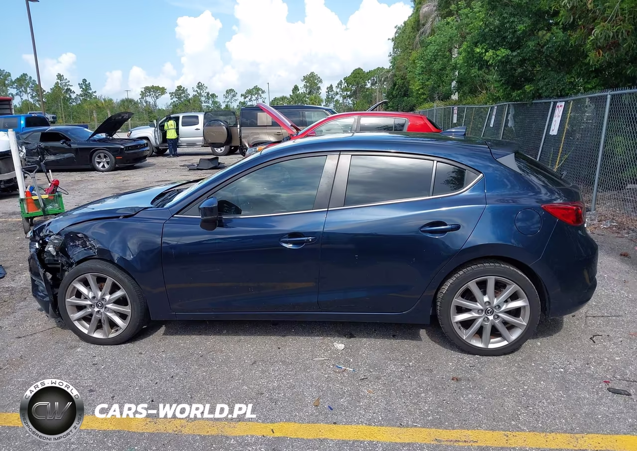 2017 Mazda Mazda3 Grand Touring VIN:3MZBN1M31HM133568 - 14
