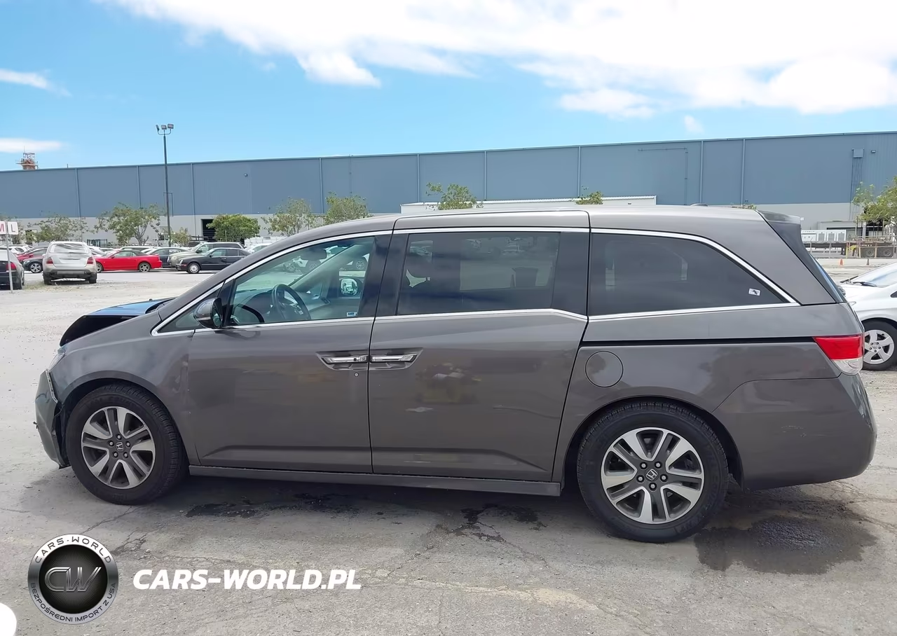 2016 Honda Odyssey Touring-Touring Elite VIN:5FNRL5H92GB118996 - 14