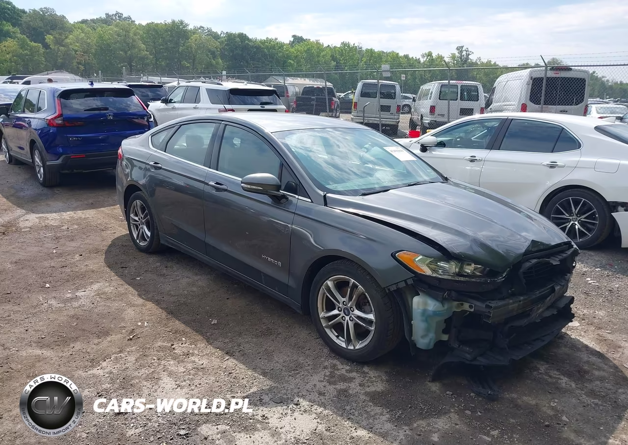 2015 Ford Fusion Hybrid Se – zdjęcie 1 z 13