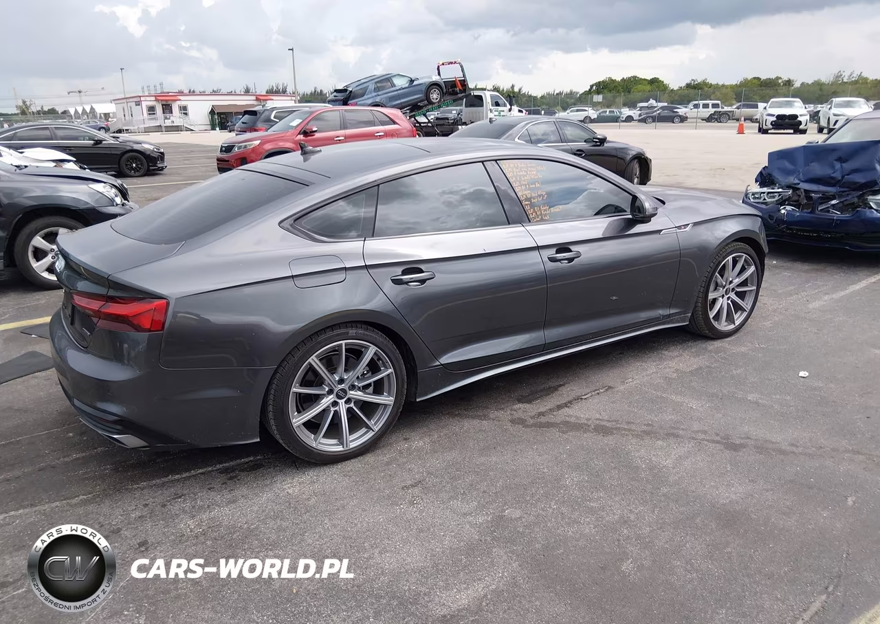 2025 Audi A5 Sportback Premium 45 Tfsi S Line Quattro S Tronic VIN:WAUDACF50SA019063 - 4