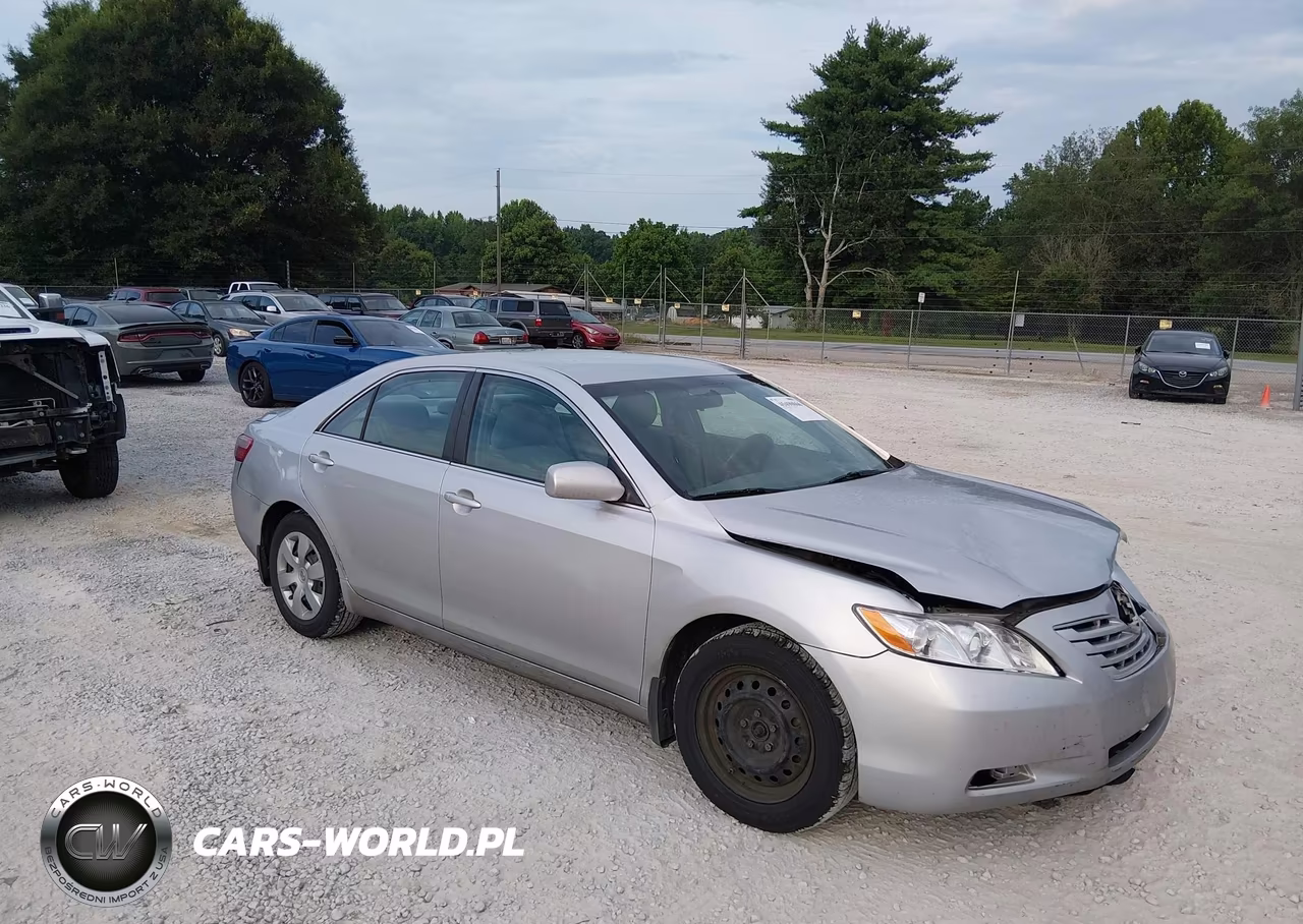 2009 Toyota Camry Le – zdjęcie 1 z 11