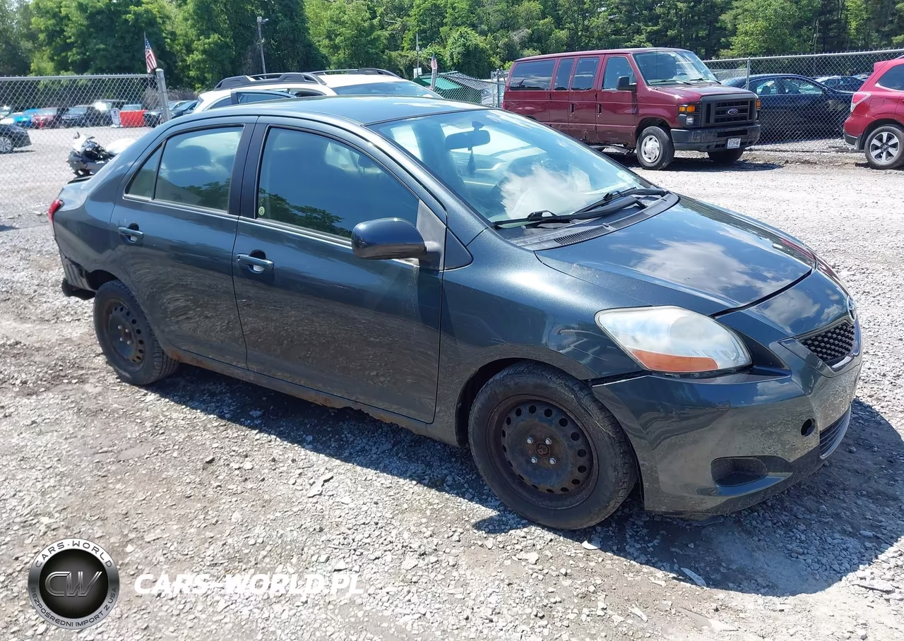 2010 Toyota Yaris – zdjęcie 1 z 11