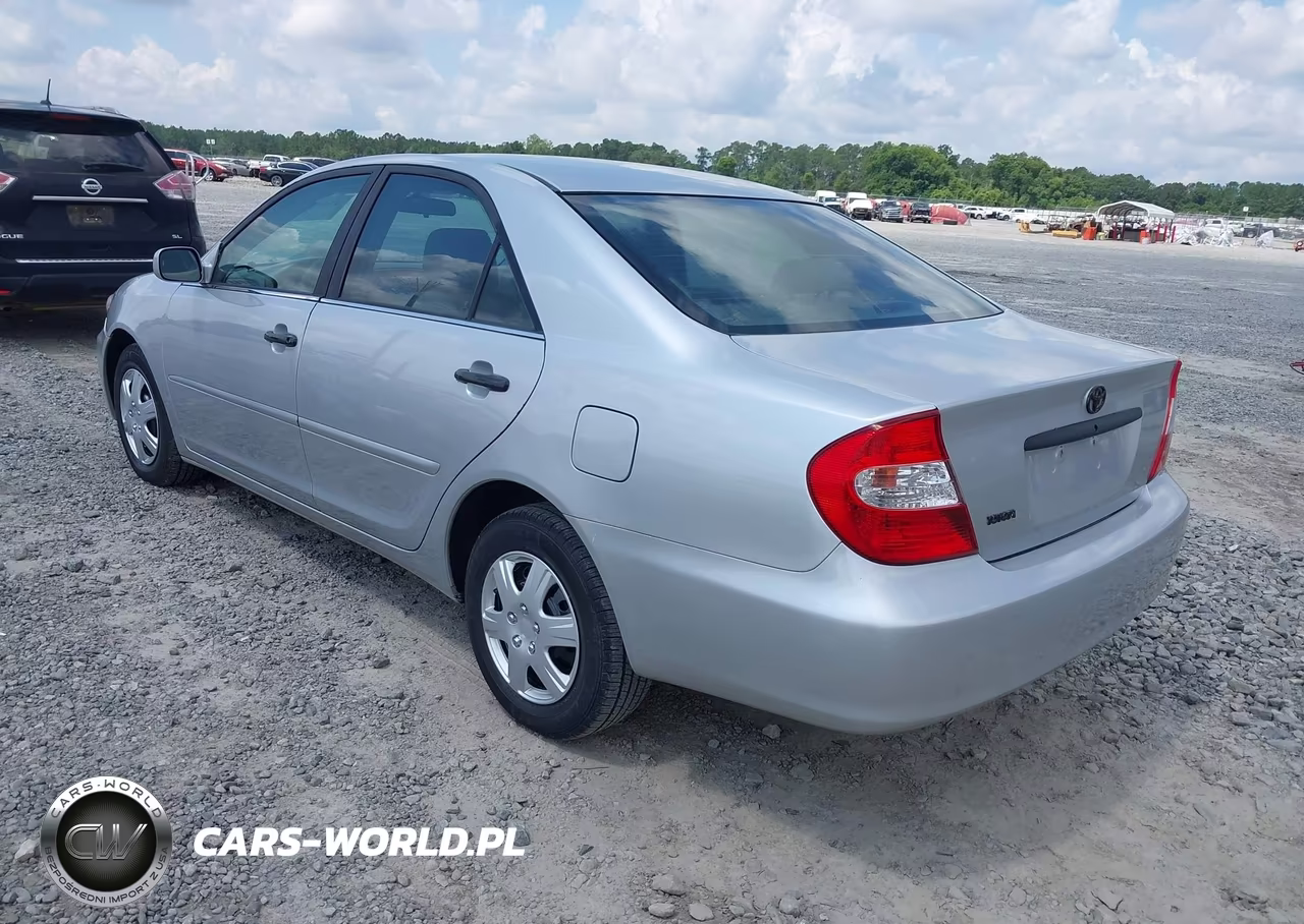 2002 Toyota Camry Le VIN:4T1BE32K62U622426 - 3