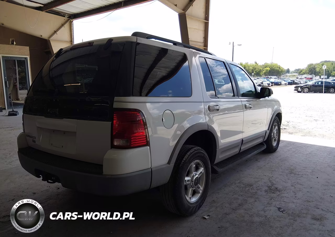 2002 Ford Explorer Xlt VIN:1FMZU73K12ZC68924 - 4