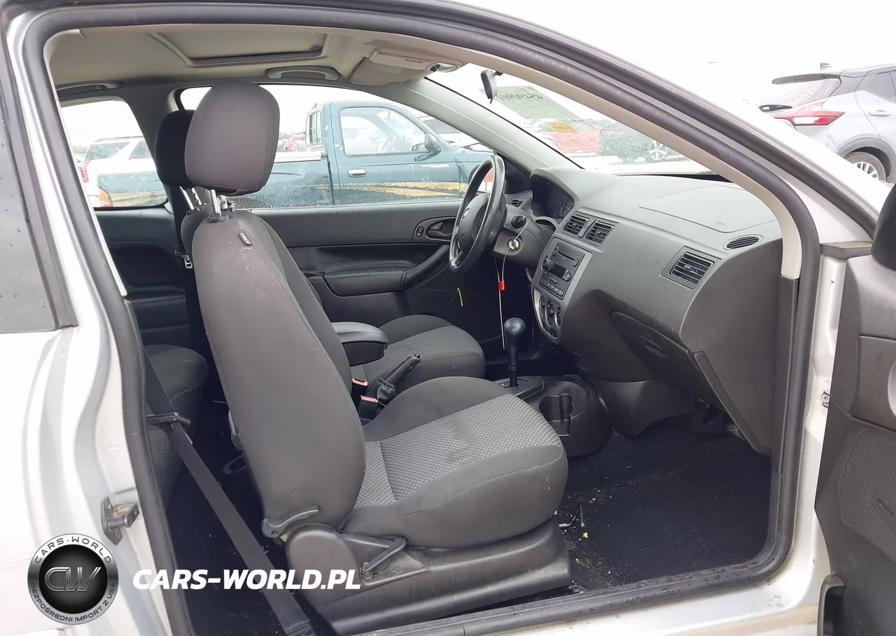 2006 Ford Focus Zx3 VIN:1FAHP31N56W257466 - 5