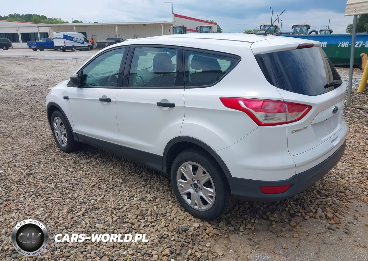 2013 Ford Escape S VIN:1FMCU0F72DUC03701 - 3