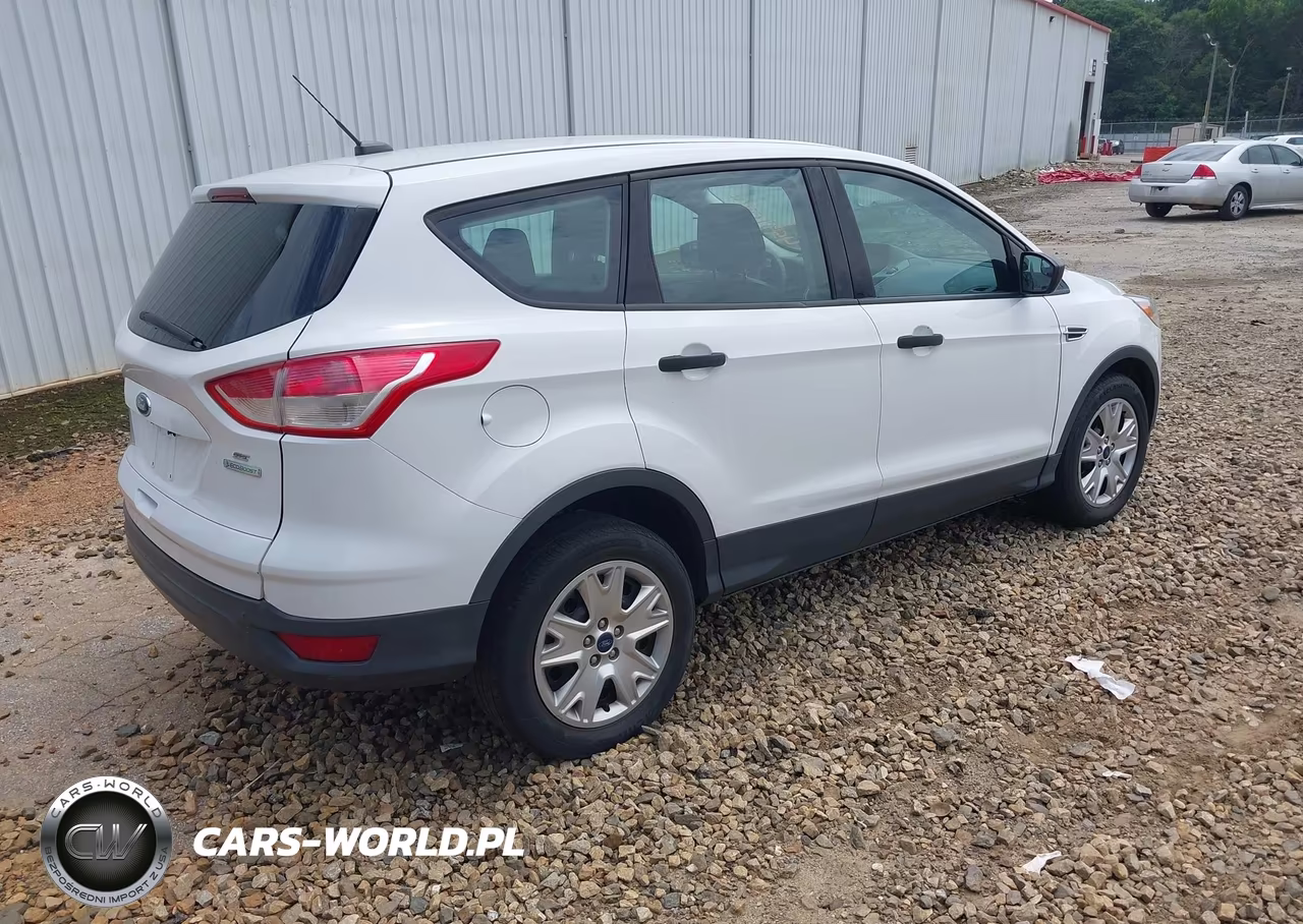2013 Ford Escape S VIN:1FMCU0F72DUC03701 - 4