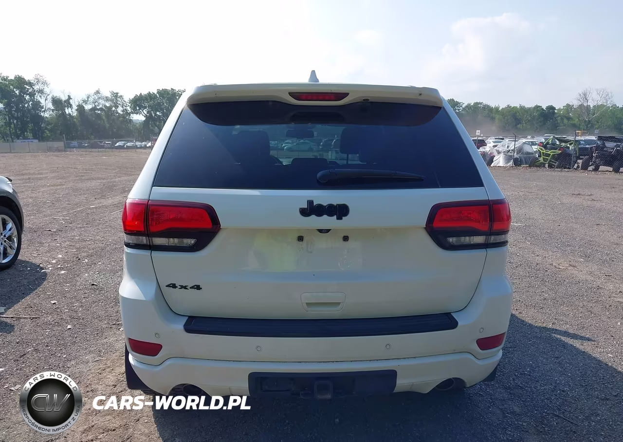2015 Jeep Grand Cherokee Altitude VIN:1C4RJFAG4FC150137 - 16