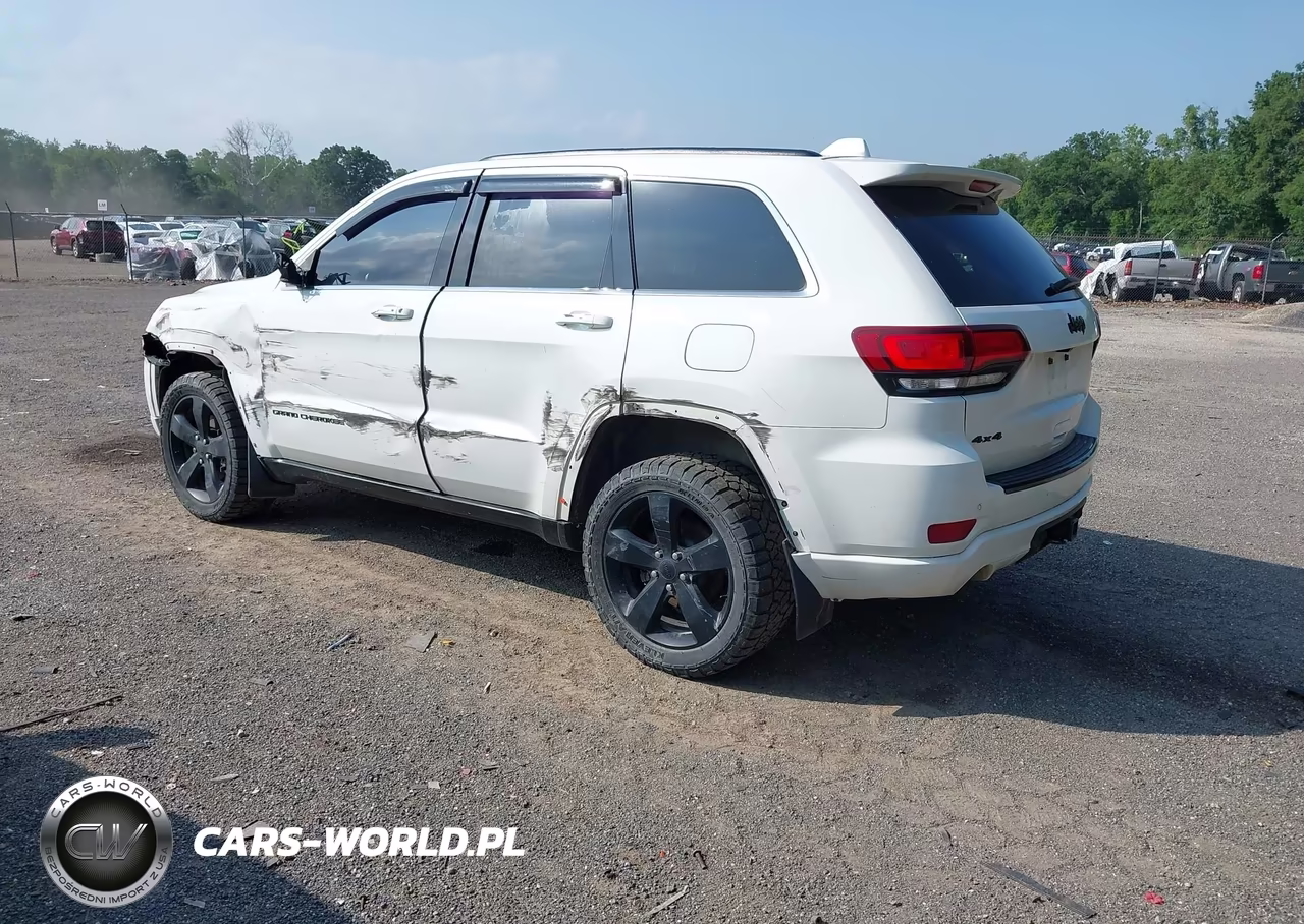 2015 Jeep Grand Cherokee Altitude VIN:1C4RJFAG4FC150137 - 3