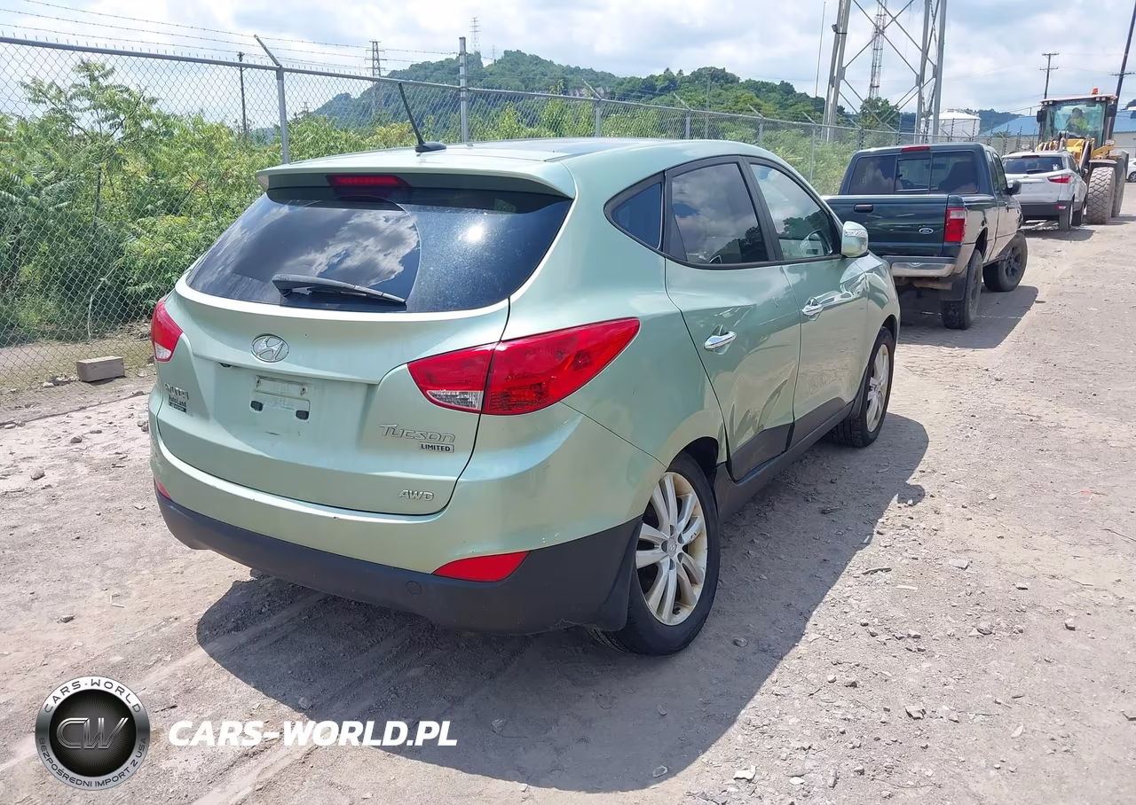 2010 Hyundai Tucson Limited VIN:KM8JUCAC8AU105474 - 4