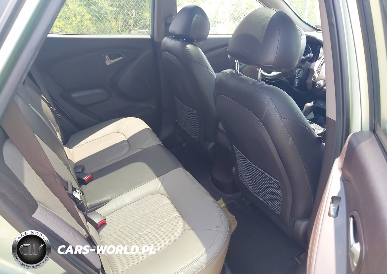 2010 Hyundai Tucson Limited VIN:KM8JUCAC8AU105474 - 8
