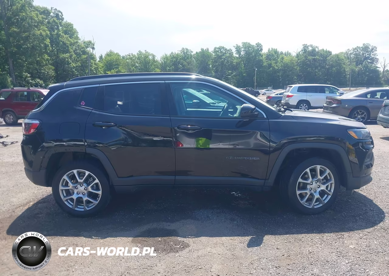 2022 Jeep Compass Latitude Lux 4X4 VIN:3C4NJDFB9NT117881 - 14