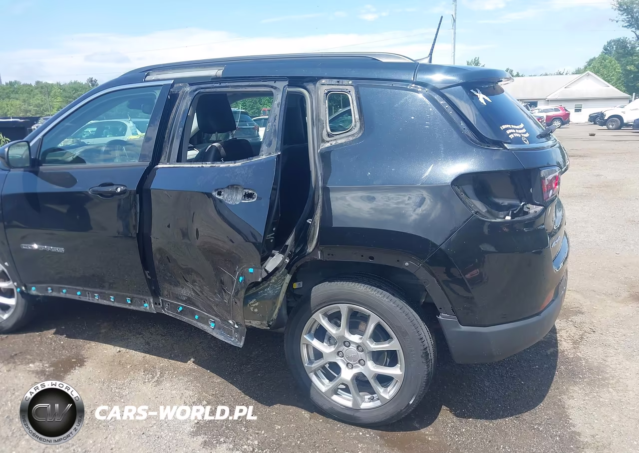 2022 Jeep Compass Latitude Lux 4X4 VIN:3C4NJDFB9NT117881 - 6