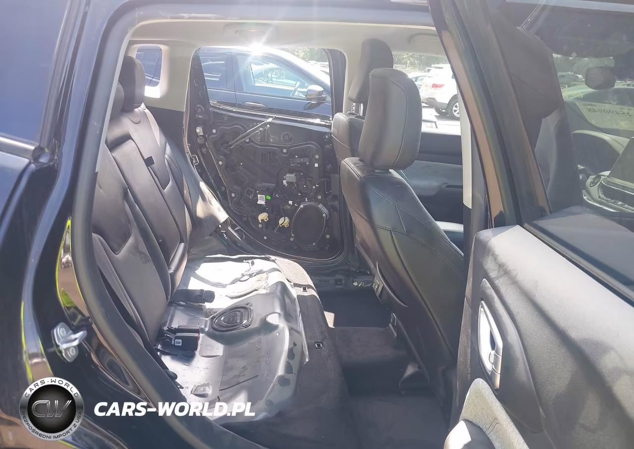 2022 Jeep Compass Latitude Lux 4X4 VIN:3C4NJDFB9NT117881 - 8