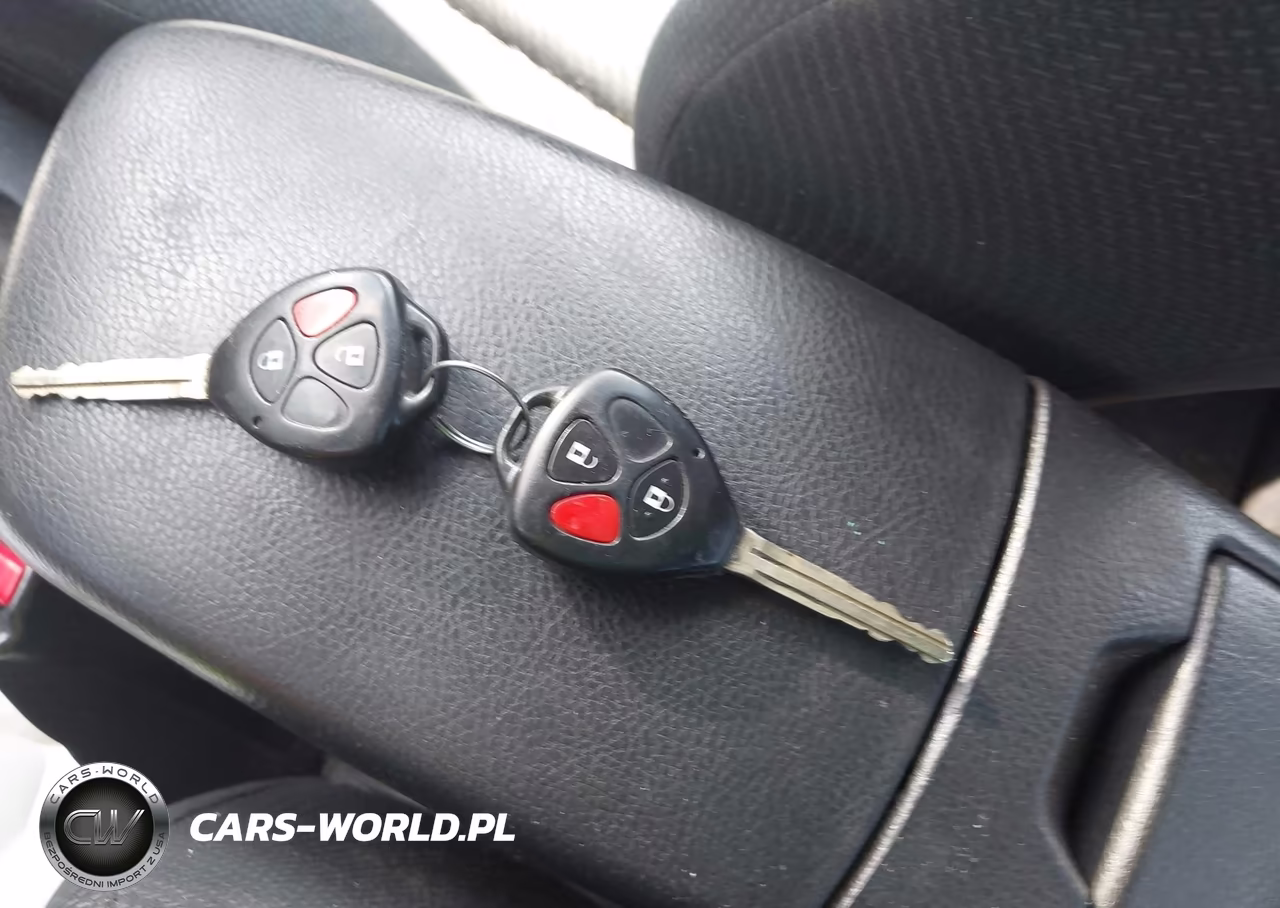 2011 Toyota Yaris VIN:JTDBT4K31BL002579 - 11
