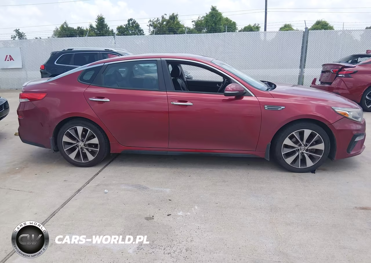 2019 Kia Optima S VIN:5XXGT4L36KG301800 - 13