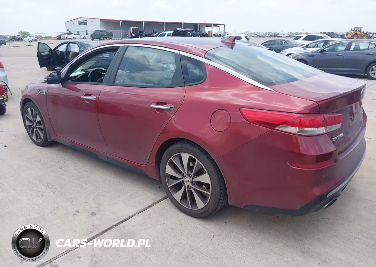 2019 Kia Optima S VIN:5XXGT4L36KG301800 - 3