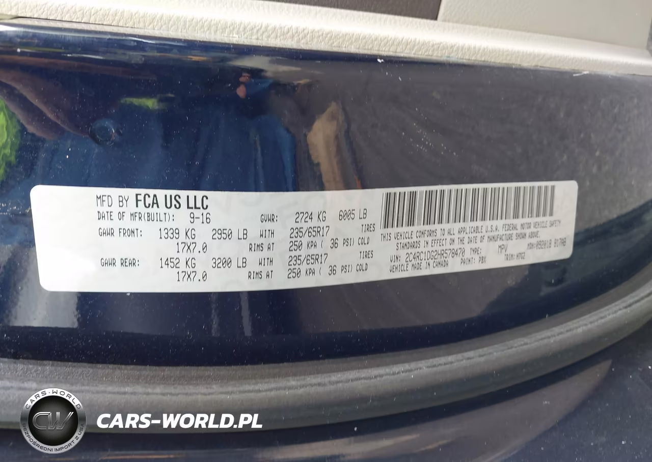 2017 Chrysler Pacifica Touring VIN:2C4RC1DG2HR578470 - 9