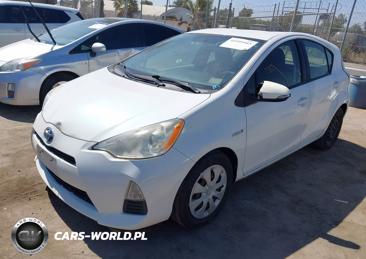 2014 Toyota Prius C Two VIN:JTDKDTB36E1059271 - 2