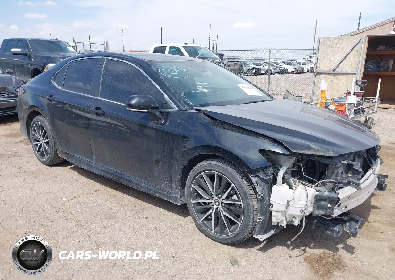 2021 Toyota Camry Se – zdjęcie 1 z 17