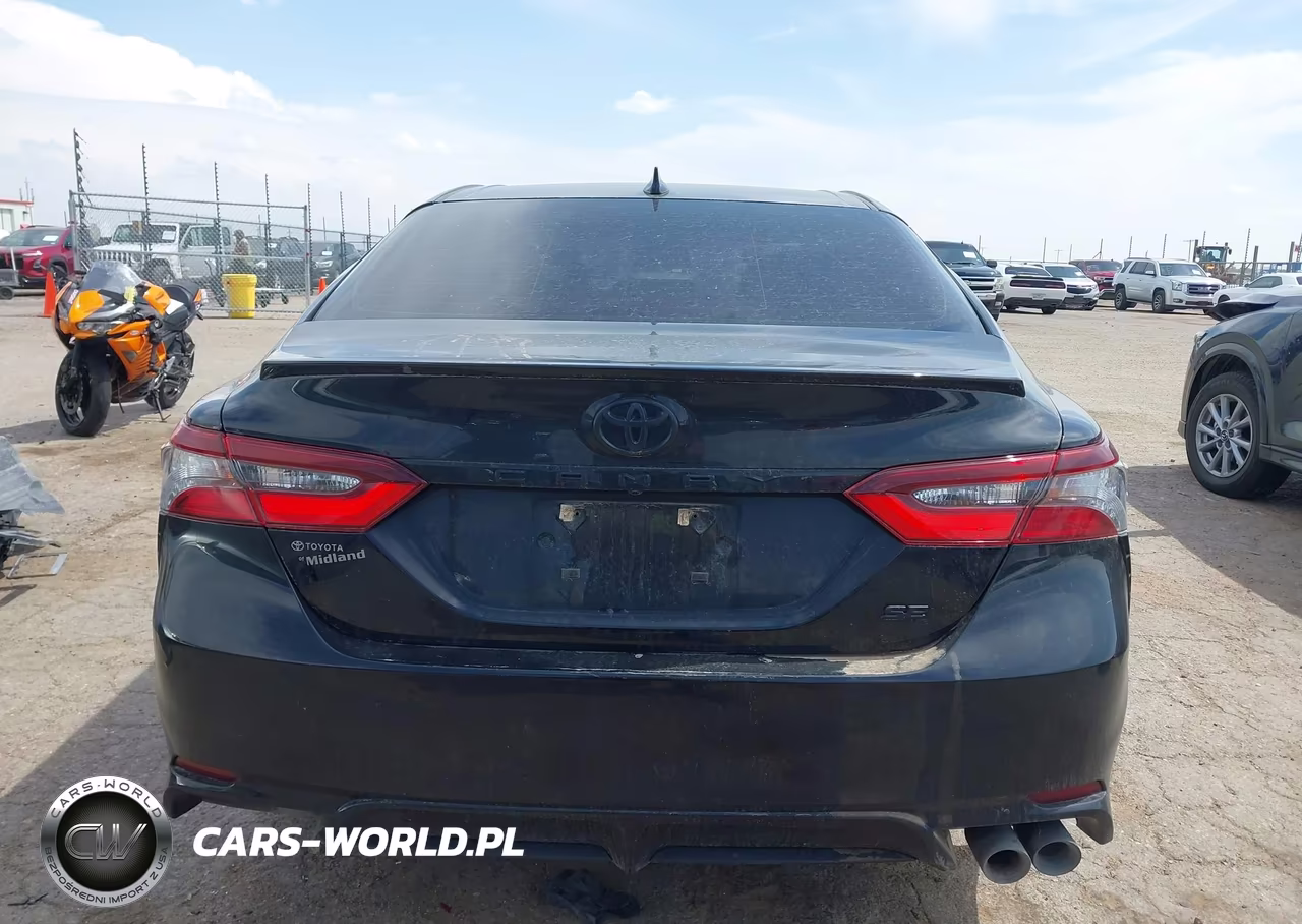 2021 Toyota Camry Se VIN:4T1T11AK1MU527586 - 17