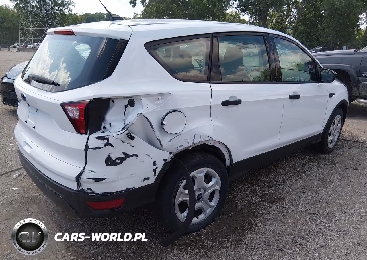 2019 Ford Escape S VIN:1FMCU0F73KUB23370 - 4