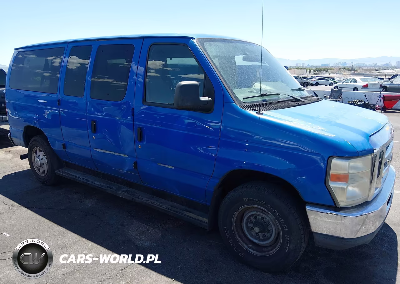2013 Ford E-350 Super Duty Xl-Xlt