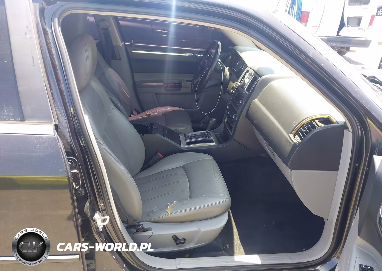 2007 Chrysler 300C VIN:2C3KA63H77H821245 - 5